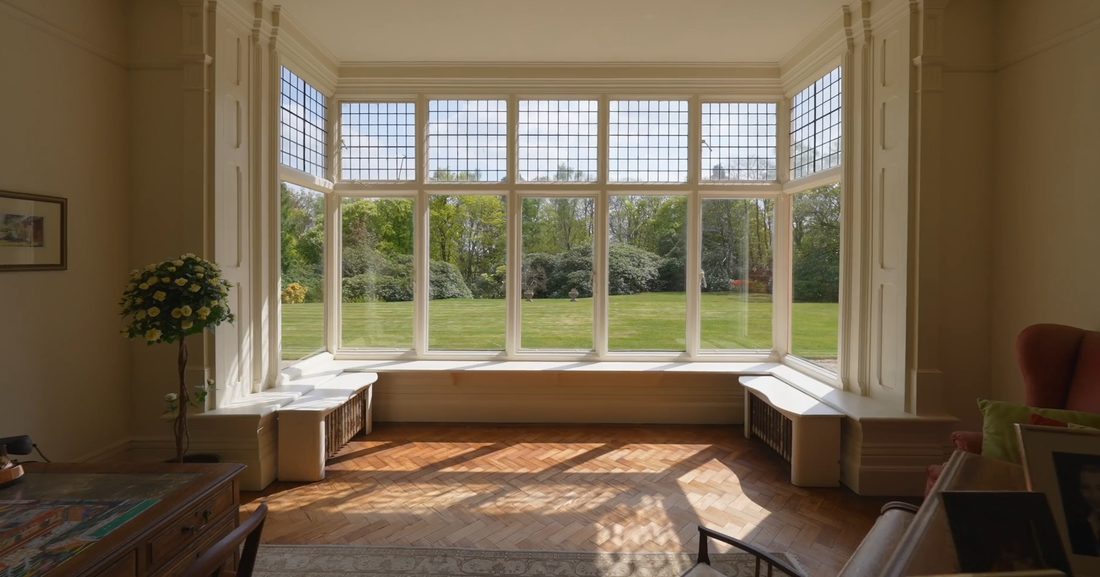 Period reception room with bay window