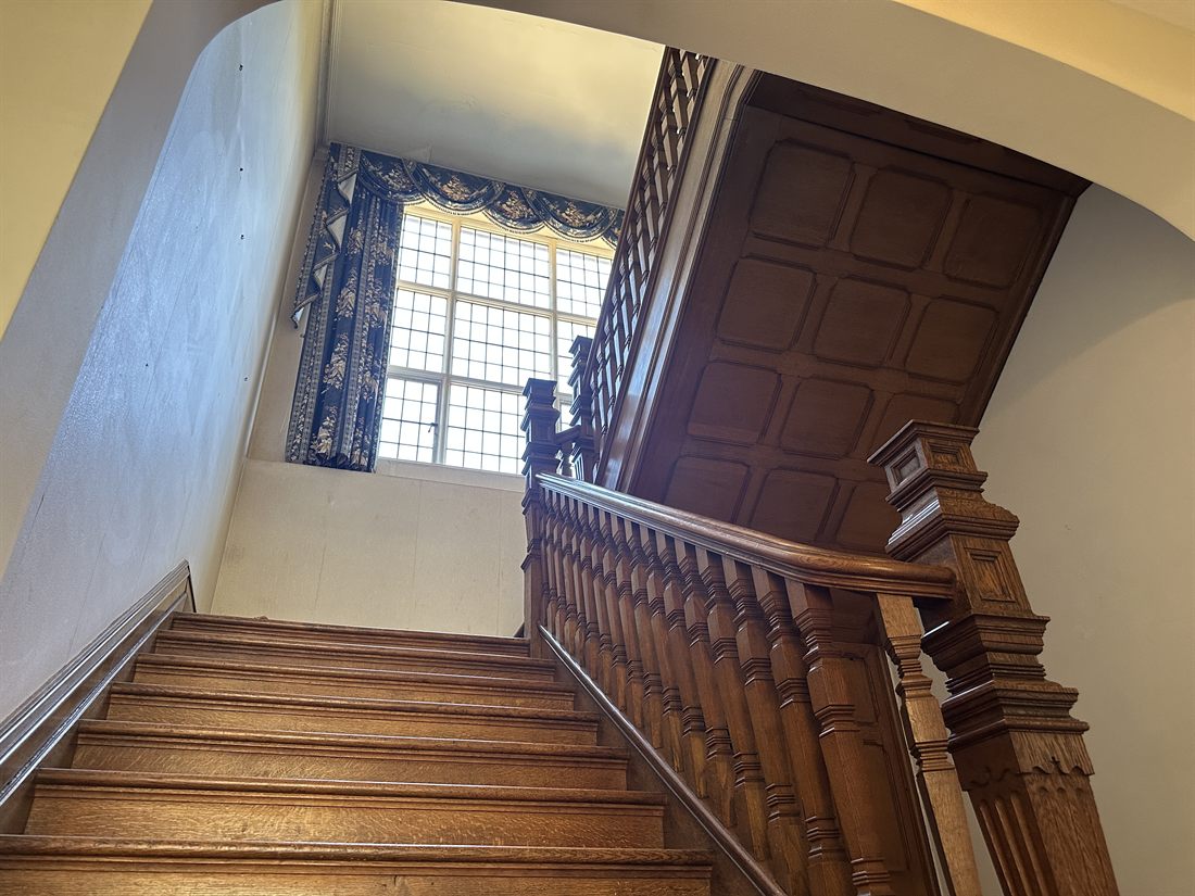 Victorian oak staircase and window